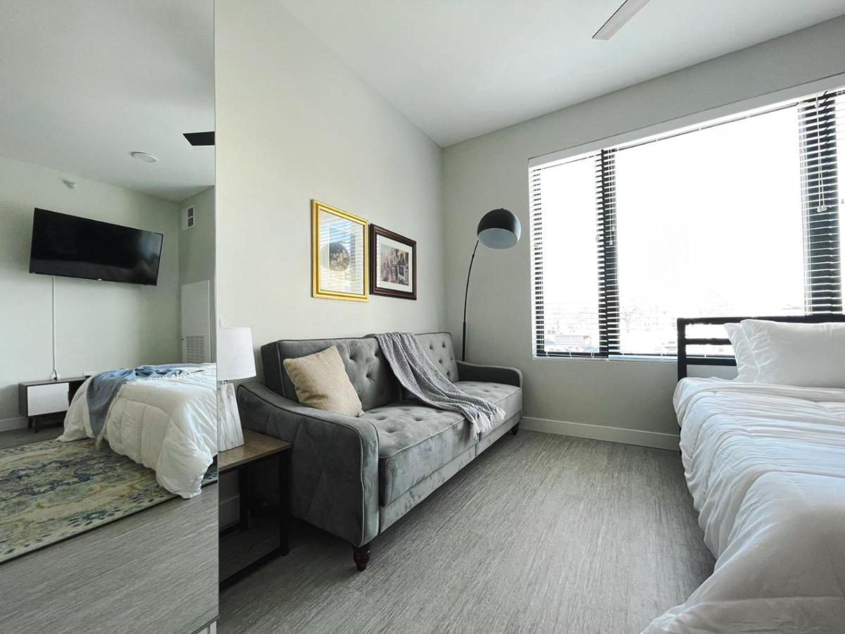Sleepover Studio Apartments Des Moines Buitenkant foto